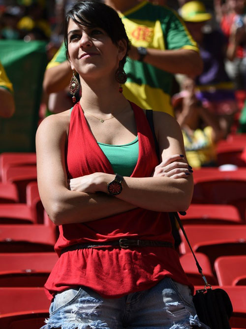 【ブラジル女性サポーターエロ画像】結構可愛い子がいる、サッカー好きなブラジル女性サポーター 22