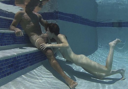 【水中セックスエロ画像】欲望は場所を選ばず！ｗ水の中でだってセックスしちゃうカップルたちｗ 02